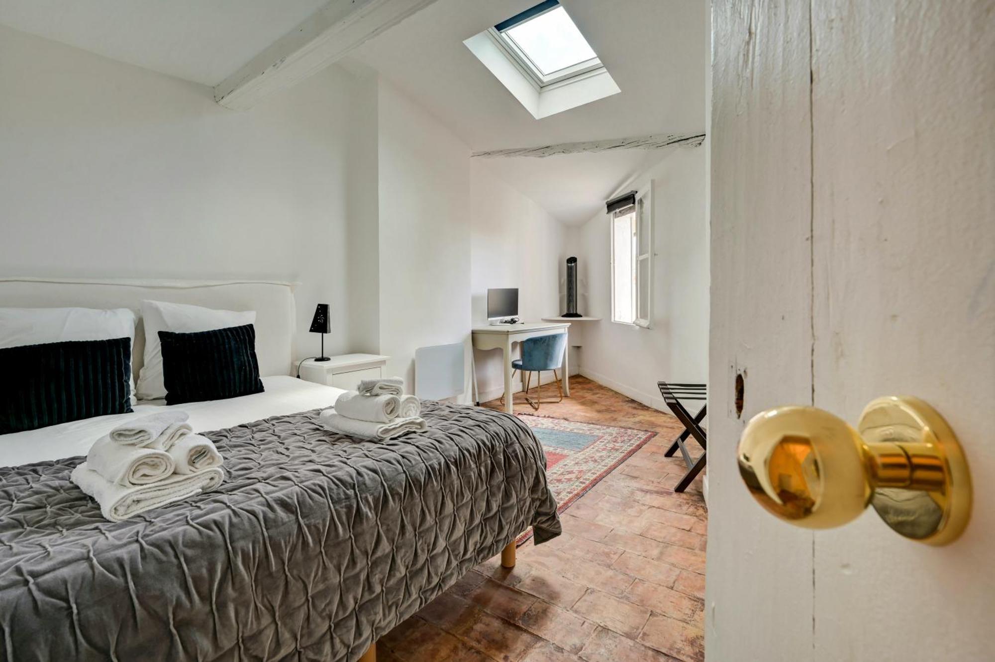 Les Suites De Montigny Aix-en-Provence Room photo